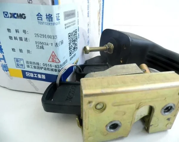XCMG XE60CA Excavator Cab Door Lock Assembly (DS502A-7, 252910833) – Bild 5