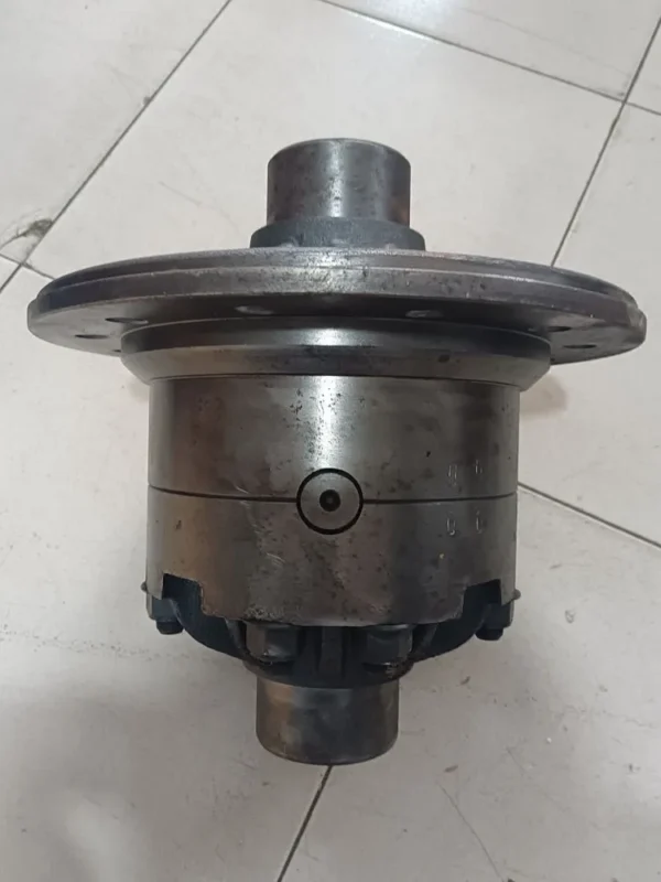 XCMG ZL50G Wheel Loader Axle Differential Assembly 275102056 (Transmission System) - Image 5