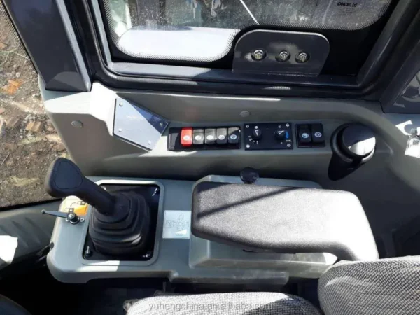 Construction Equipment xcmg Zl50g Drivers Cab 252900694 - Image 4