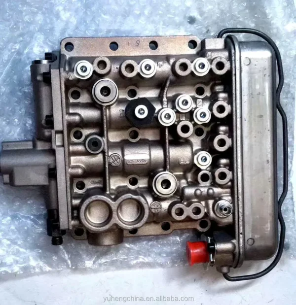 XCMG Transmission Control Valve for LW500K/ZL50G Wheel Loader Spare Parts - Image 3