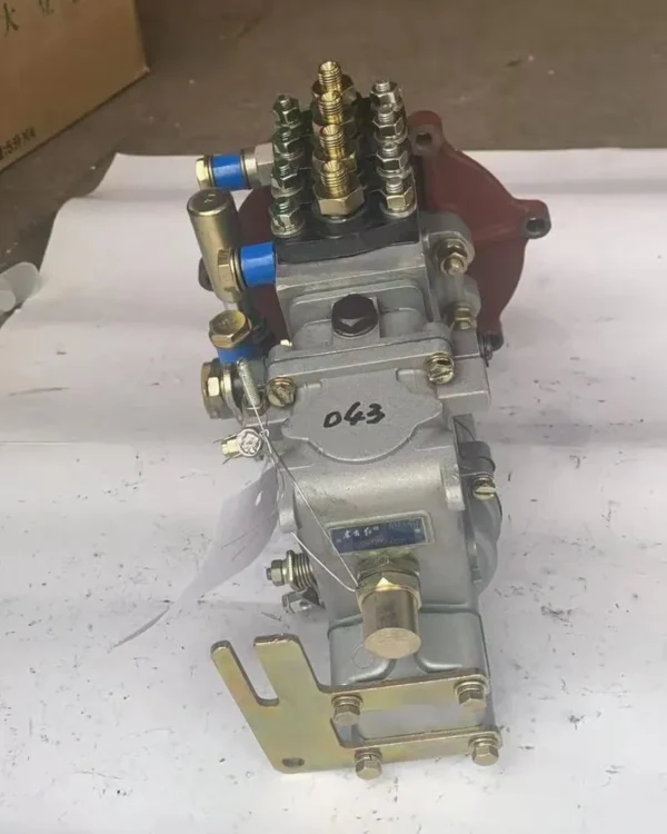 Diesel Engine Parts Excavator Fuel Injection Pump for LW200K - Image 2