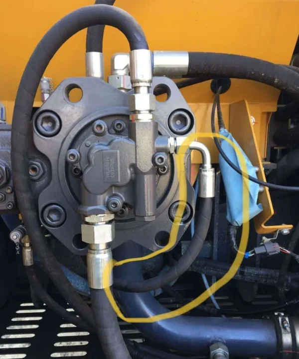 XCMG XE220/XE215/XE215C Crawler Excavator Main Hydraulic Pump 803000205 - Image 4