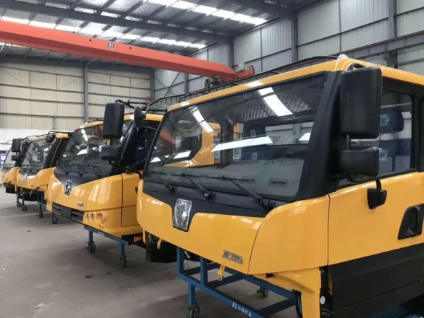 xcmg Factory Price Automotive Truck Qy25 Qy50 Crane Spare Parts Cabin Assy - صورة 4