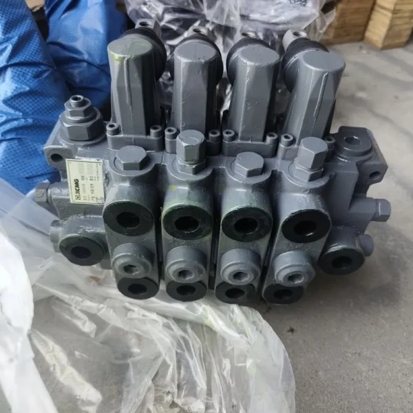 XCMG SQ16SK4Q Crane Hydraulic Valve Assembly Kit - Relief Valves & Joystick (35kg) - Image 5