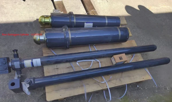 XCMG XCR90 90-Ton Crane Hydraulic Cylinder | Genuine Replacement Spare Parts - Image 3