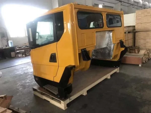 XCMG QY25 QY50 XCT Crane Cabin | Heavy Duty Truck Cab Spare Parts - Image 2