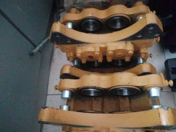 xcmg Zl50gn Wheel Loader Spare Parts Brake Brake Calipers 27510705 - Image 3