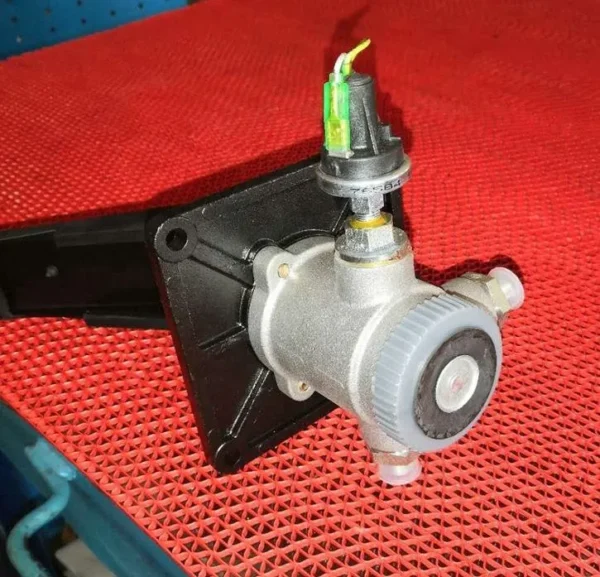XCMG Brake Valve Assembly 800901158 SLZD-3514002 for ZL50 LW300 Loader - Image 5