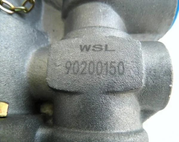 XCMG Genuine Oil-Water Separation Valve for LW500K/ZL50G Loaders | 803004037 SH380A-3511010 - Image 3