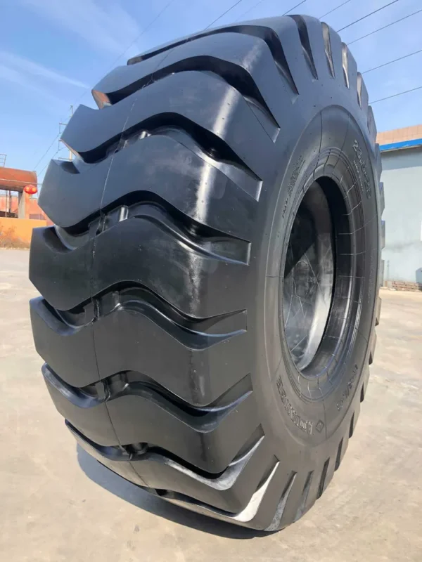 Genuine Factory Price XCMG LW180K 16/70-20 Wheel Loader Solid Tyres on Rims From - Image 5