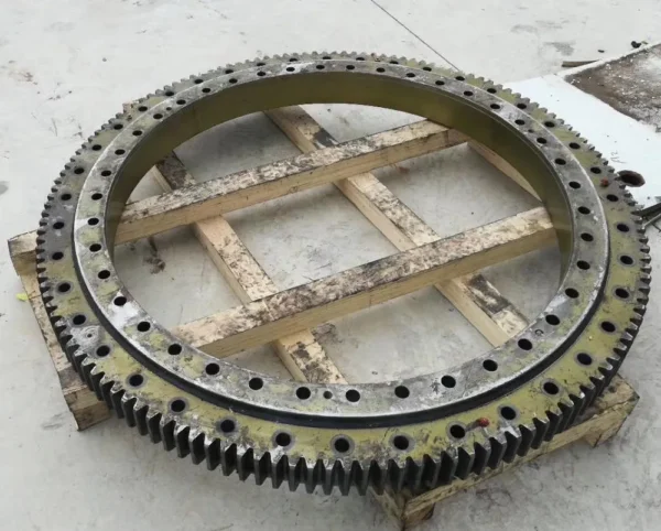 XCMG QY25/QY50 Crane Slewing Ring Bearing | OEM Replacement Part - Image 3