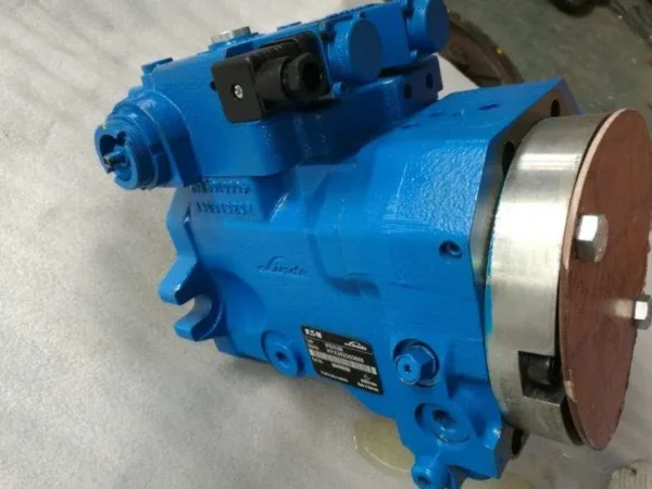 XCMG QY50 Truck Crane Genuine Pump – Bild 6
