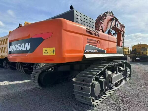 21 年の工場 0 時間純粋な新しい株Doosan DX560