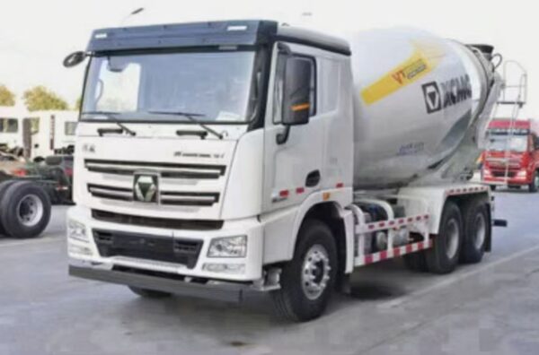 XCMG mixer trucks manufactured in 2021