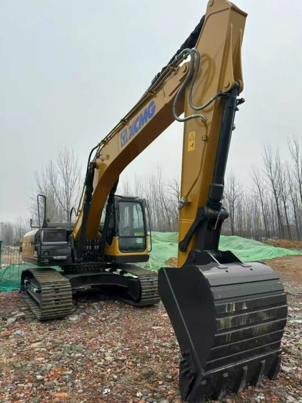Mali mpya ya hesabu ya XCMG XE215C, Toleo la Euro II - Image 6