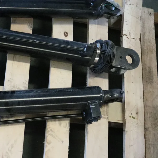 SANY Single-Acting Hydraulic Cylinder Trunnion for Dump Truck/Trailer ZXSKT90.03 (250901040643A) - Image 2
