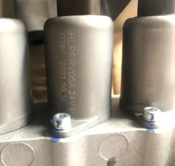 MFB-004-60G24A-015  Hydraulic Solenoid Valve Assy Excavator Hydraulic Pump Proportional Solenoid Valve for Sany - Image 4