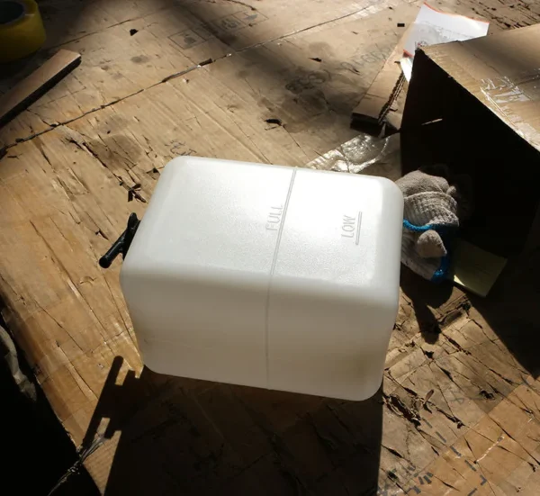 SANY Excavator Universal Water Tank 20Y-06-15240 | Part A229900001590 - Image 5