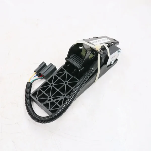 Sany Crane Accelerator Pedal JP0831S (CUMMINS-B Compatible) - Image 3