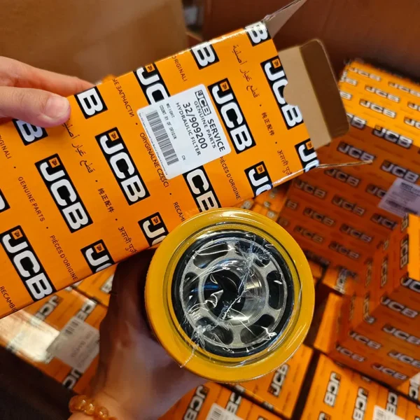 JCB Diesel Fuel Filter 581/M7013 - Compatible with 3XC Models & Multiple Part Numbers - Image 4