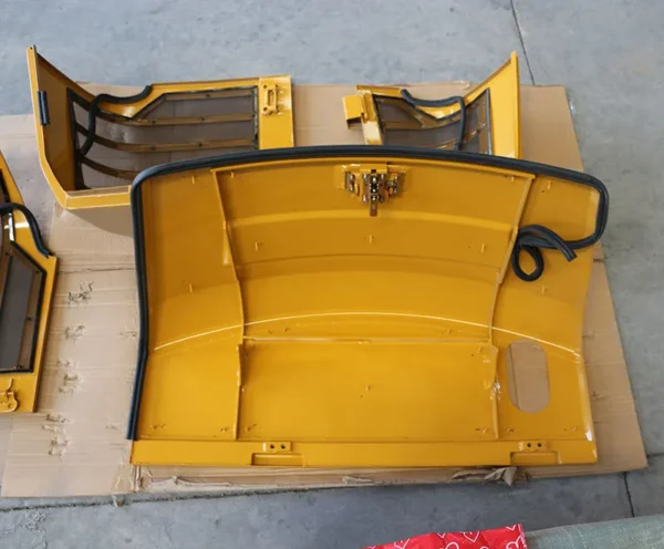 Sany  Excavator Engine Hood Cover SSY005698686 11328935 for Sany 55/SY60 Isuzu Engine Engine Hood Cover for Excavator - Image 5