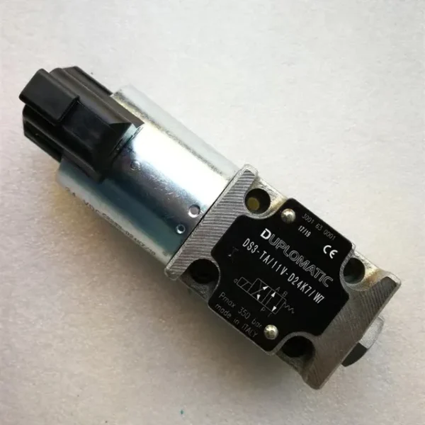 Factory Wholesale of 60155034 Solenoid Directional Valve DS3-S20/10V-D24K7 with Factory Best Price