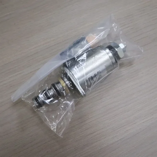 Caterpillar 320B/D 325B/D 329D Solenoid Valve 121-1491 4579878 - Image 2