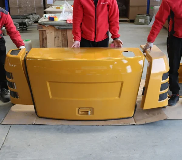 Sany  Excavator Engine Hood Cover SSY005698686 11328935 for Sany 55/SY60 Isuzu Engine Engine Hood Cover for Excavator - Image 3