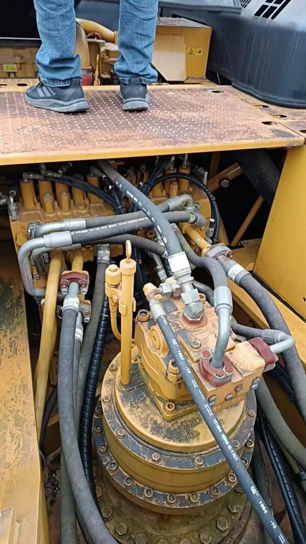 2018 New Carter 336D2 excavator in stock - Image 5