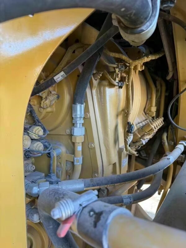 Used 2022 Caterpillar 982K loader - Image 7