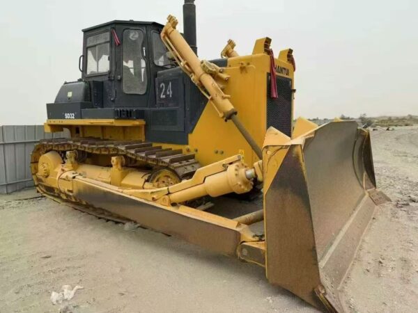23 used Shantui SD32 bulldozers manufactured in 2020 - Image 2